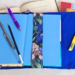 Wodoodporne etui na książkę: irysy - 