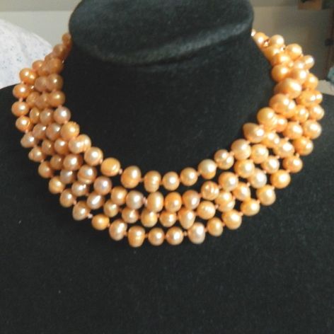 Jasno pomarańczowe perły naturalne, długi naszyjnik, sznur pereł