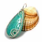 Amazonit, Srebrny wisior z amazonitem łza - amulet z amazonitem