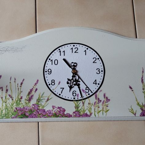 zegar lawendowa łąka, cyfry arabskie