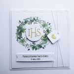 Skromna kartka komunijna z wiankiem handmade - Minimalistyczna ręcznie robiona kartka na Komunię