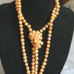 Jasno pomarańczowe perły naturalne, długi naszyjnik, sznur pereł - 