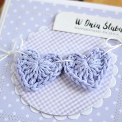 Kartka ŚLUBNA z szydełkowymi serduszkami