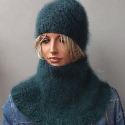 Moherowy komplet w ciemnej zieleni 