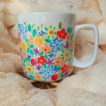 Ręcznie malowany energetyczny kwiatowy kubek - ręcznie malowany