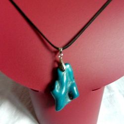 Koral naturalny, duży niebieski korzeń, wisiorek na rzemieniu