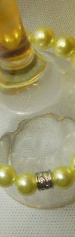 61. Bransoleta z pereł szklanych 10mm