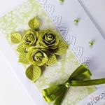 Kartka URODZINOWA z zielonymi różami - Biało-zielona kartka na urodziny