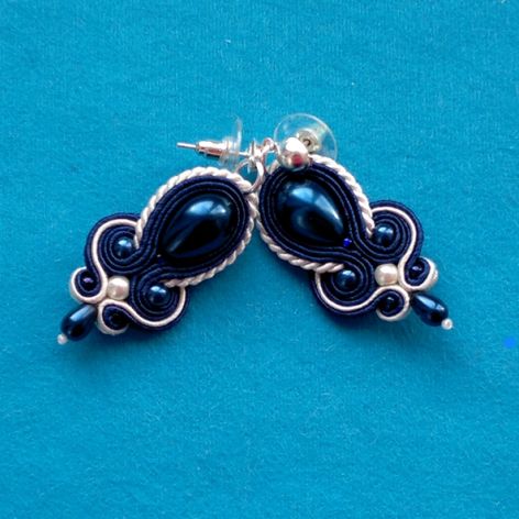 Kolczyki Granatowa Perła & Ecru