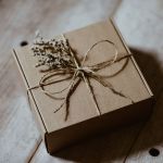 ZESTAW PREZENTOWY Z WOSKAMI DO KOMINKA O KORZENNYM ZAPACHU - ZESTAW WOSKI DO KOMINKA ZAPACH KORZENNY ZIMA