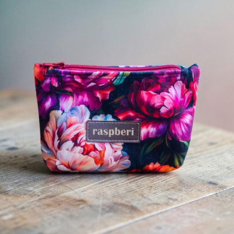 Etui na klucze z weluru w peonie – kwiatowe etui handmade