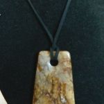 Uspokajajacy jaspis oceaniczny, duży wisior w kształcie trapezu - 