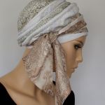 letni turban ROZBIELONY - turban, szarfa wiązana z boku głowy