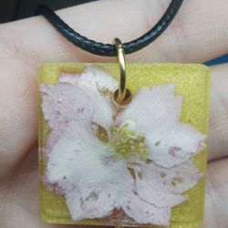 "Różowe złoto" naszyjnik z kwiatem 