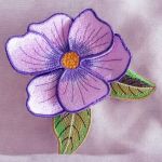 Kwiat magnolii - haftowana broszka - haftowana magnolia broszka