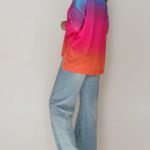 Luźny sweter damski ombre - 