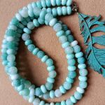 Naszyjnik z agatów z piórkiem - Naszyjnik z agatów z piórkiem