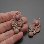 beżowo-różowe kolczyki lub klipsy sutasz z rodonitami - 