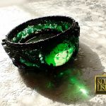 Zielone oko - bransoleta z żywicy i metalu - 