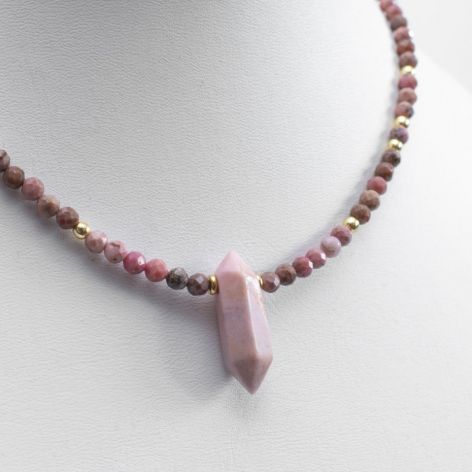 NASZYJNIK "RÓŻANA AURA" - ESENCJA MIŁOŚCI I HARMONII