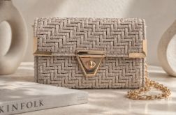 Beżowa pleciona torebka handmade z złotym łańcuszkiem – elegancka torebka damska na co dzień i okazje