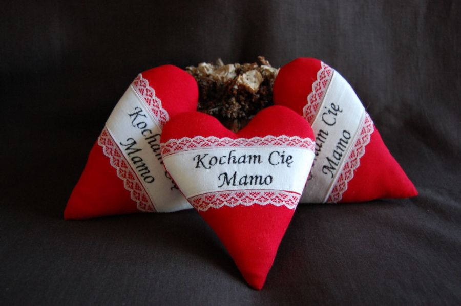czerwie-serca-dla-mamy-petite-decor