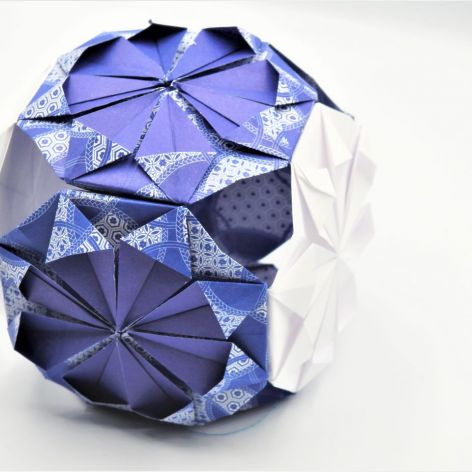 Bombka origami kusudama z papieru ornament