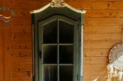 Romantyczna witryna narożna – shabby chic, do wstawienia
