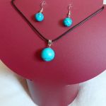 Turkusowe kule, wisiorek i kolczyki, komplet biżuterii z turkusami - 