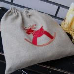 Świąteczny woreczek haftowany - 