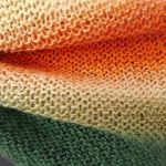 Asymetryczny szal strzałka - asymetryczny szal