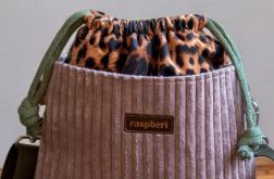 Listonoszka z kominem sztruks panterka