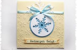 Kartka świąteczna ze śnieżynkową bombką