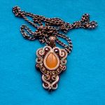 Naszyjnik-wisior sutasz Antyczny brąz - 