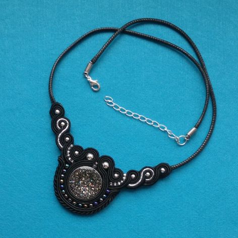 naszyjnik-kolia Harmonia Czarny