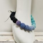 Korale szydełkowe naszyjnik boho handmade bawełna 13 - kolorowy naszyjnik
