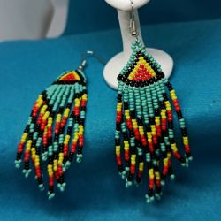 Kolczyki z koralików Długie BOHO indiańskie chwosty kolor Kolczyki z koralików Długie BOHO indiańskie chwosty kolor