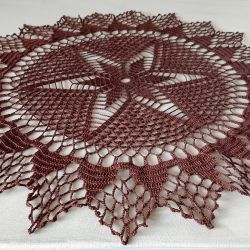 Serwetka w kolorze czekoladowym