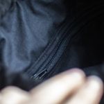 Czarno-czerwona listonoszka z kominem w kratę - 