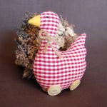 Kraciasta gąska na drewnianych "wrotkach" - 