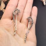 Długie srebrne kolczyki z kryształem – lekkie, eleganckie, ręcznie robiona biżuteria - Długie srebrne kolczyki z kryształem – lekkie, eleganckie, ręcznie robiona biżuteria