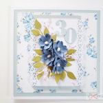 Kartka ROCZNICA ŚLUBU z niebieskimi kwiatami - Kartka na rocznicę ślubu z niebieskimi kwiatami