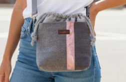 Szara patchworkowa listonoszka z kominem