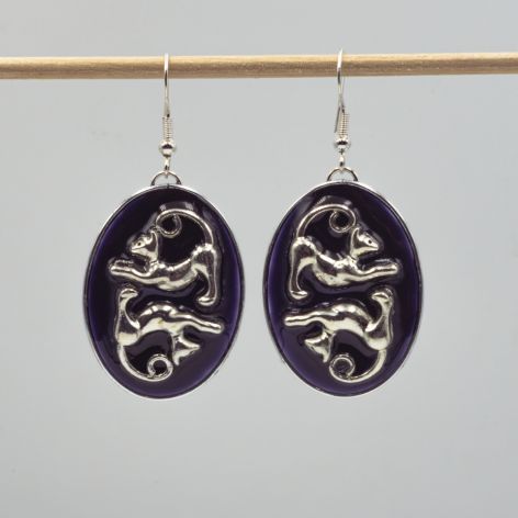 Kolczyki gotyckie z żywicy z kotem 058