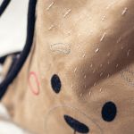 Beżowy haftowany workoplecak miś dla dziecka I - 