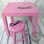 mebelki do pokoju dziecięcego różowe - stolik i krzesełko dla dziecka