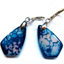 Niebieski agat ognisty, wiszące kolczyki w srebrze