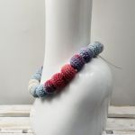 Korale szydełkowe naszyjnik boho handmade bawełna 14 - kolorowy naszyjnik