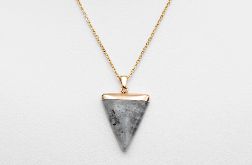 Naszyjnik - amulet ochronny - Labradoryt - trójkąt