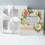 Kartka ślubna z Kwiatami i koronkami - kartka dla młodej pary